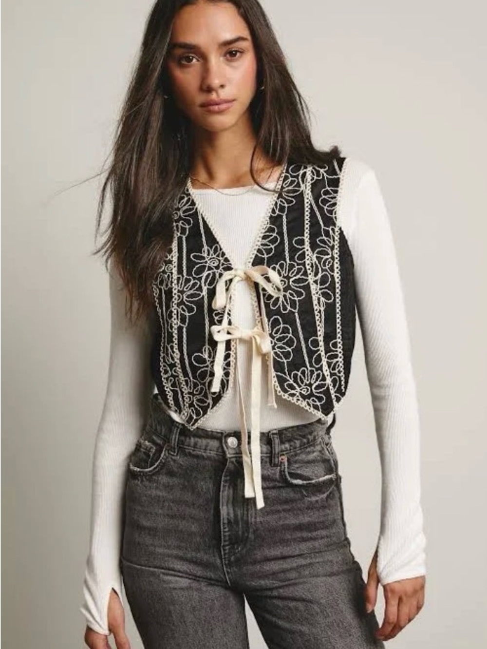 Forte Black Embroidered Tie Front Vest ✨ Boho Western Cottagecore